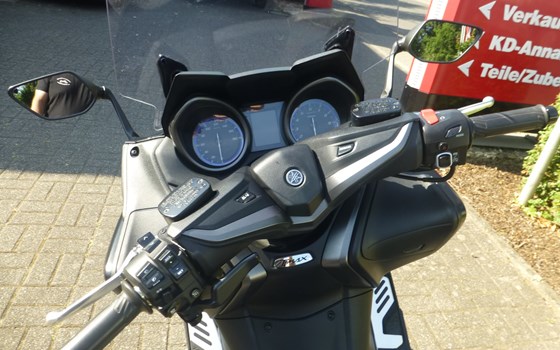 Gebrauchtmotorrad Yamaha TMAX 560 Tech Max - Bild 5