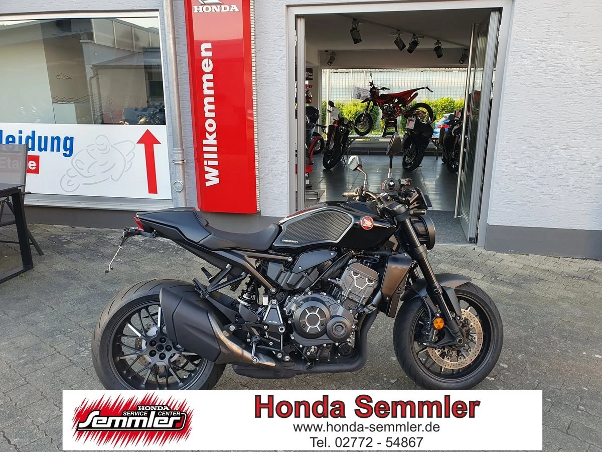 Honda CB1000R Black Edition