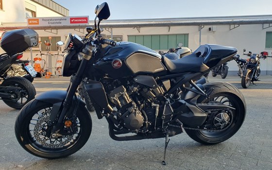 Gebrauchtmotorrad Honda CB1000R Black Edition - Bild 13