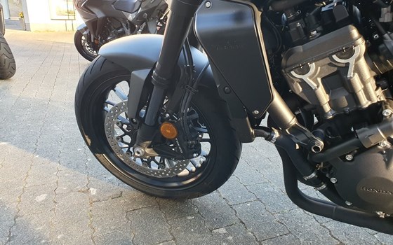 Gebrauchtmotorrad Honda CB1000R Black Edition - Bild 16