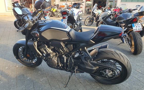 Gebrauchtmotorrad Honda CB1000R Black Edition - Bild 18