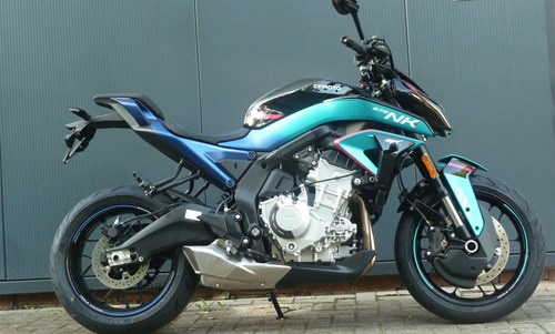 CFMOTO 675NK