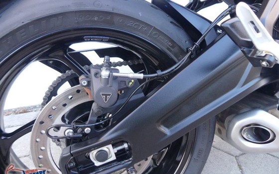 Gebrauchtmotorrad Triumph Trident 660 - Bild 5