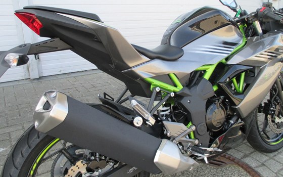 Gebrauchtmotorrad Kawasaki Ninja 125 - Bild 3