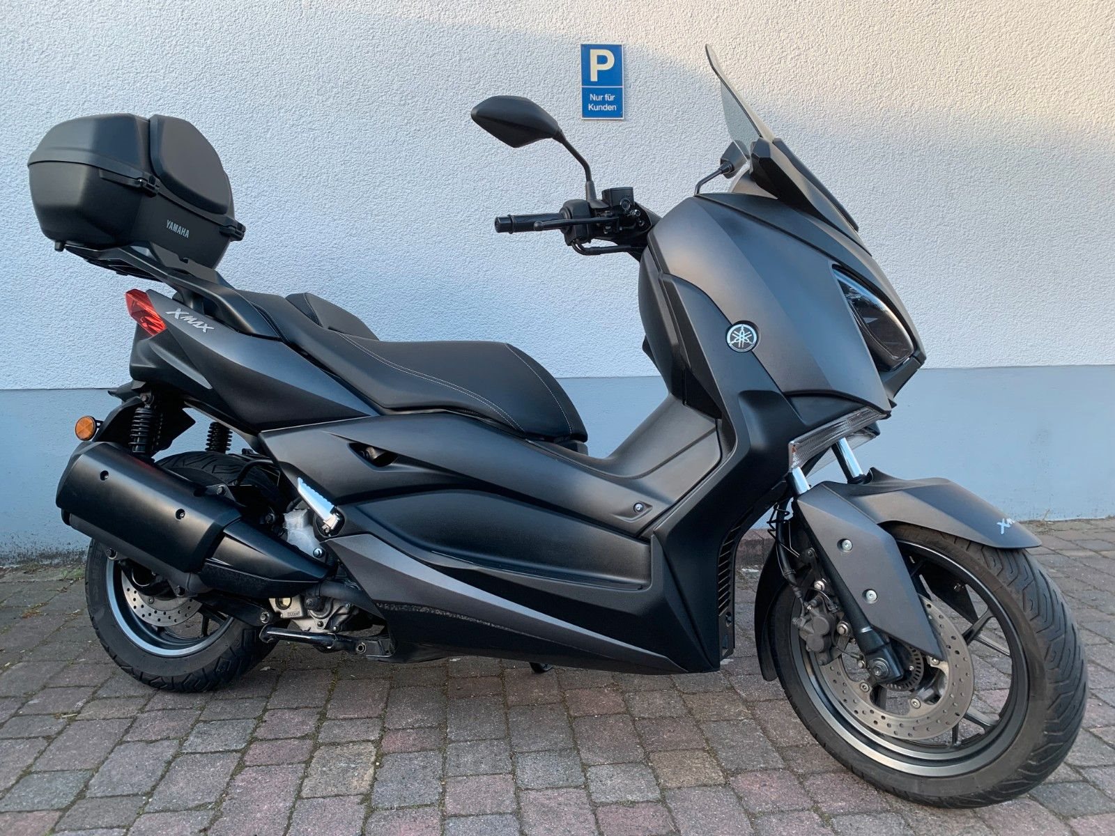 Yamaha XMAX 300