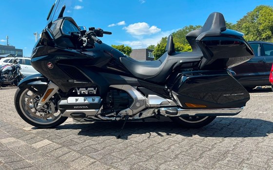 Gebrauchtmotorrad Honda GL 1800 Goldwing Tour - Bild 4