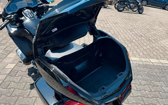 Gebrauchtmotorrad Honda GL 1800 Goldwing Tour - Bild 9
