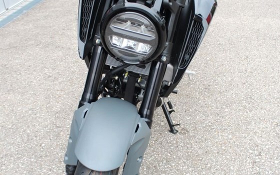 Gebrauchtmotorrad Honda CB125R - Bild 3