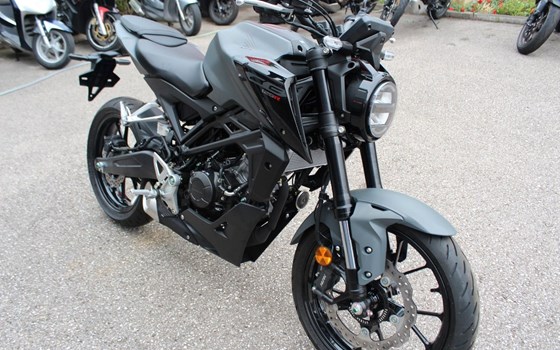 Gebrauchtmotorrad Honda CB125R - Bild 6