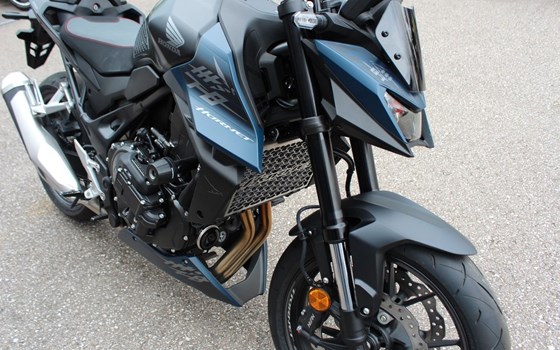 Gebrauchtmotorrad Honda CB750 Hornet E-Clutch - Bild 6