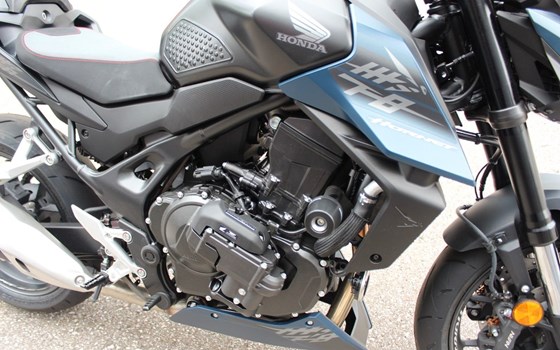 Gebrauchtmotorrad Honda CB750 Hornet E-Clutch - Bild 8