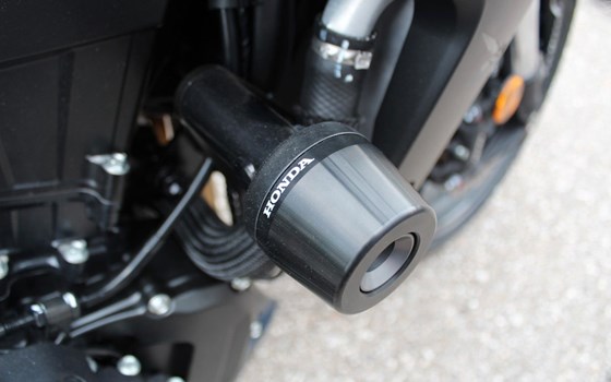 Gebrauchtmotorrad Honda CB750 Hornet E-Clutch - Bild 9
