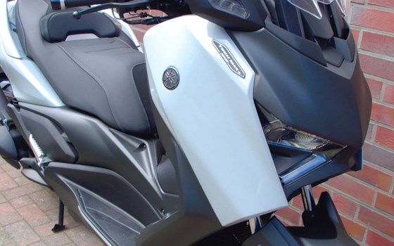 Gebrauchtmotorrad Yamaha XMAX 125 Tech MAX+ - Bild 10
