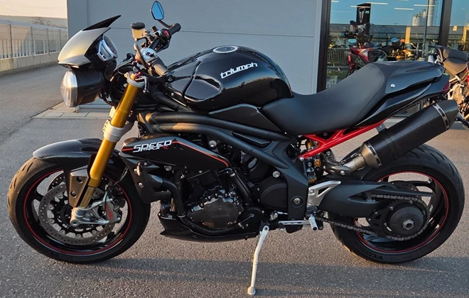 Triumph Speed Triple R