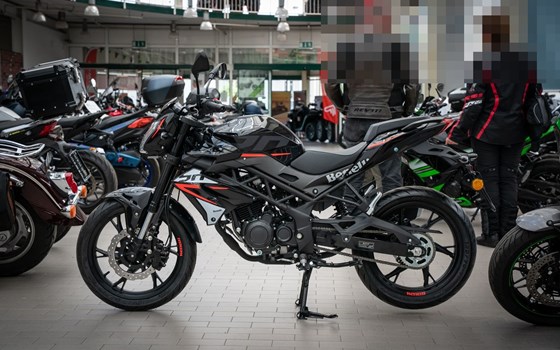 Neufahrzeug Benelli BN 125 - Bild 4