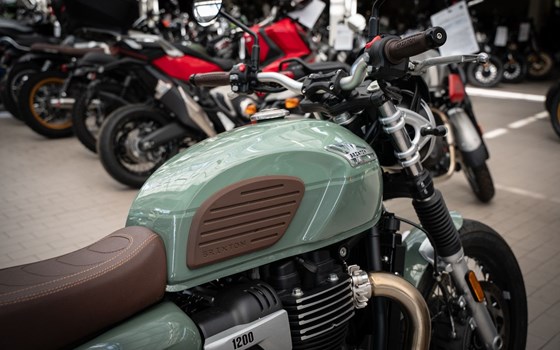 Gebrauchtmotorrad Brixton Cromwell 1200 - Bild 8
