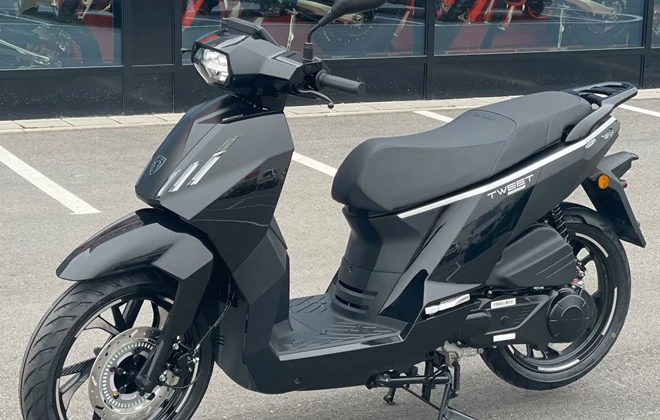 Peugeot Tweet 125