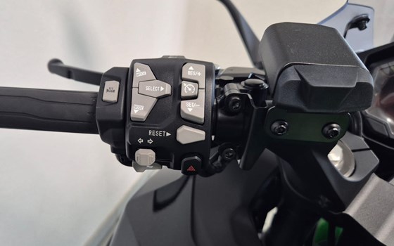 Neufahrzeug Kawasaki Ninja 1100SX SE - Bild 7