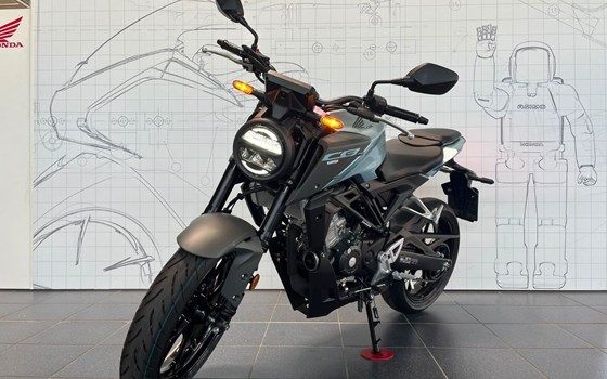Gebrauchtmotorrad Honda CB125R - Bild 1