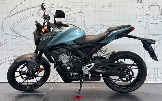 Gebrauchtmotorrad Honda CB125R - Bild 5