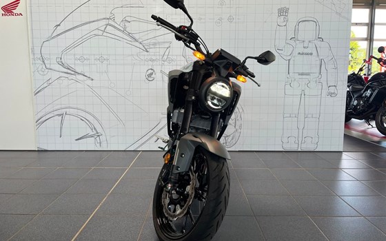 Gebrauchtmotorrad Honda CB125R - Bild 9