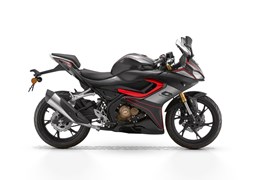 Neumotorrad QJ Motor SRK 125 R