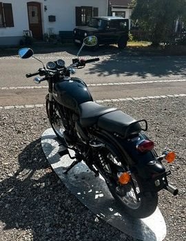 Gebrauchtmotorrad Benelli Imperiale 400 - Bild 3
