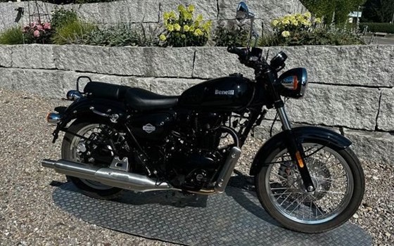 Gebrauchtmotorrad Benelli Imperiale 400 - Bild 7