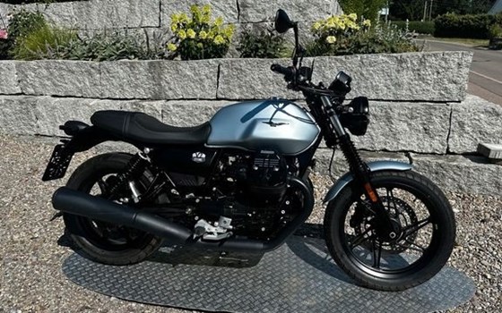 Gebrauchtmotorrad Moto Guzzi V7 Stone - Bild 1