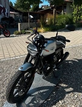 Gebrauchtmotorrad Moto Guzzi V7 Stone - Bild 4