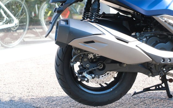 Gebrauchtmotorrad Kymco Xciting 400i ABS - Bild 8