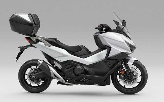 Neufahrzeug Honda Forza 750 - Bild 7