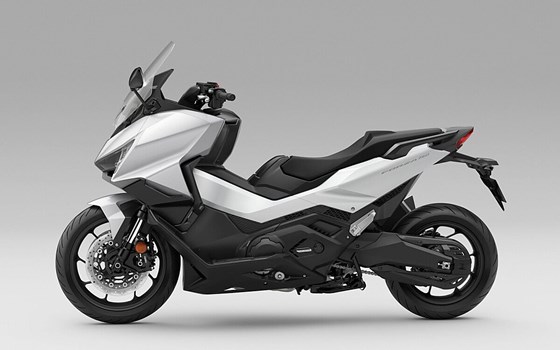 Neufahrzeug Honda Forza 750 - Bild 9
