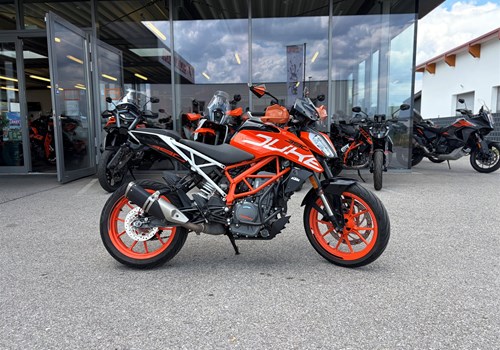 KTM 390 Duke