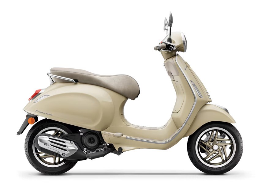 Vespa Primavera 50 S (Giallo Disinvolto)