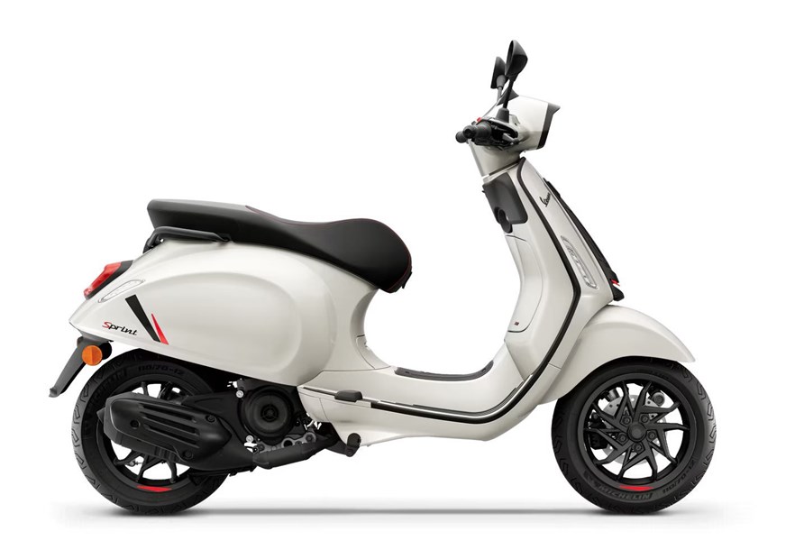 Vespa Sprint 50 S (Bianco Innocente)