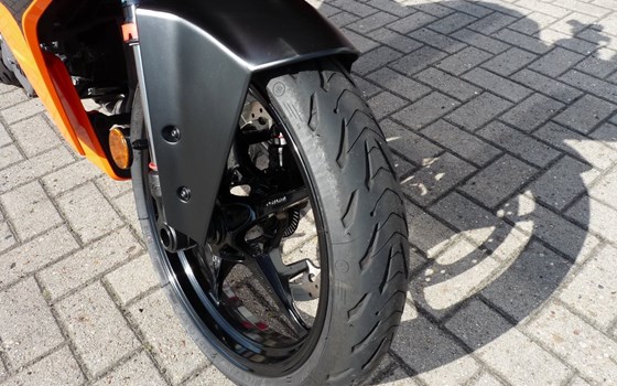 Gebrauchtmotorrad KTM RC 125 - Bild 11