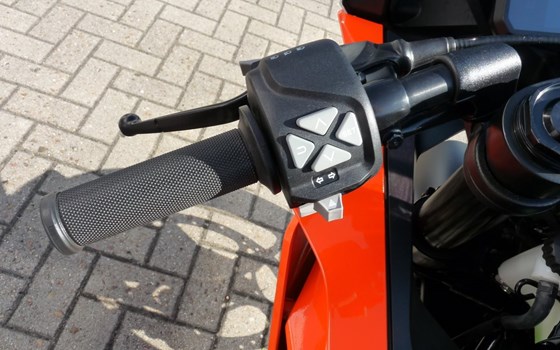 Gebrauchtmotorrad KTM RC 125 - Bild 6