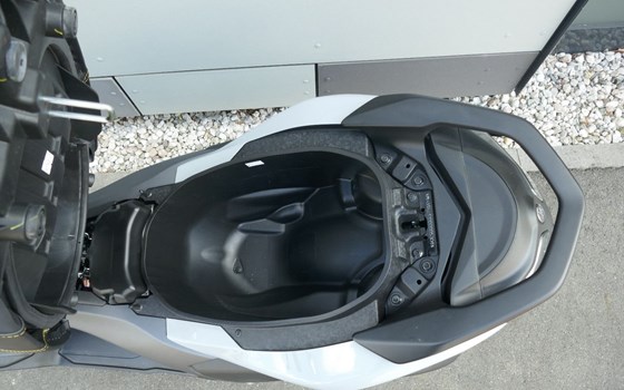 Gebrauchtmotorrad Yamaha NMAX 125 Tech MAX - Bild 10
