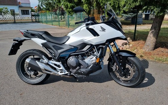 Gebrauchtmotorrad Honda NC750X - Bild 1