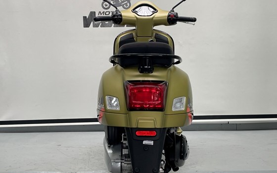 Neufahrzeug Vespa GTS Super Sport - Bild 8