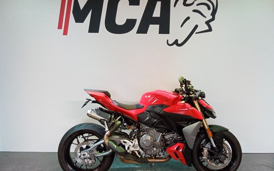 Gebrauchtmotorrad Ducati Streetfighter V2 - Bild 1