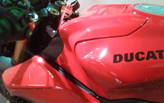 Gebrauchtmotorrad Ducati Streetfighter V2 - Bild 12