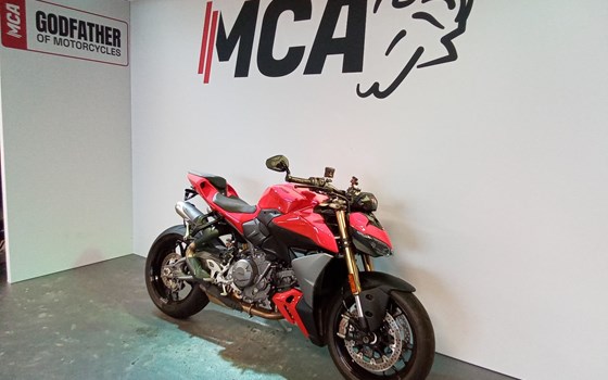 Gebrauchtmotorrad Ducati Streetfighter V2 - Bild 2