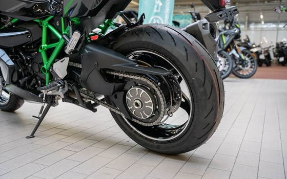 Neufahrzeug Kawasaki Ninja H2 SX SE - Bild 14