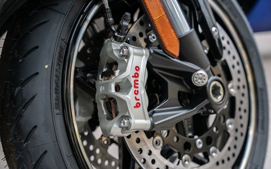 Neufahrzeug Kawasaki Ninja H2 SX SE - Bild 18