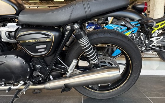 Gebrauchtmotorrad Triumph Street Twin - Bild 10