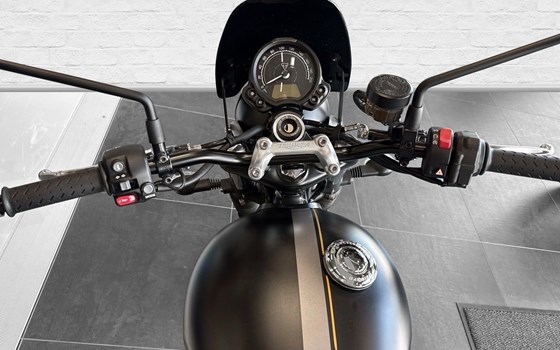 Gebrauchtmotorrad Triumph Street Twin - Bild 5