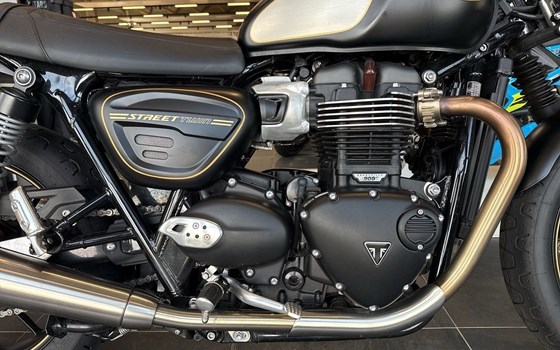 Gebrauchtmotorrad Triumph Street Twin - Bild 8