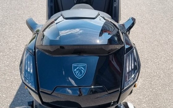 Neufahrzeug Peugeot Metropolis Active - Bild 4